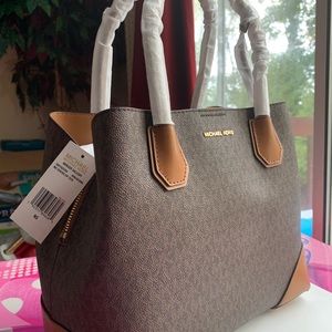 Michael Kors Mercer Handbag. With tags /receipts.